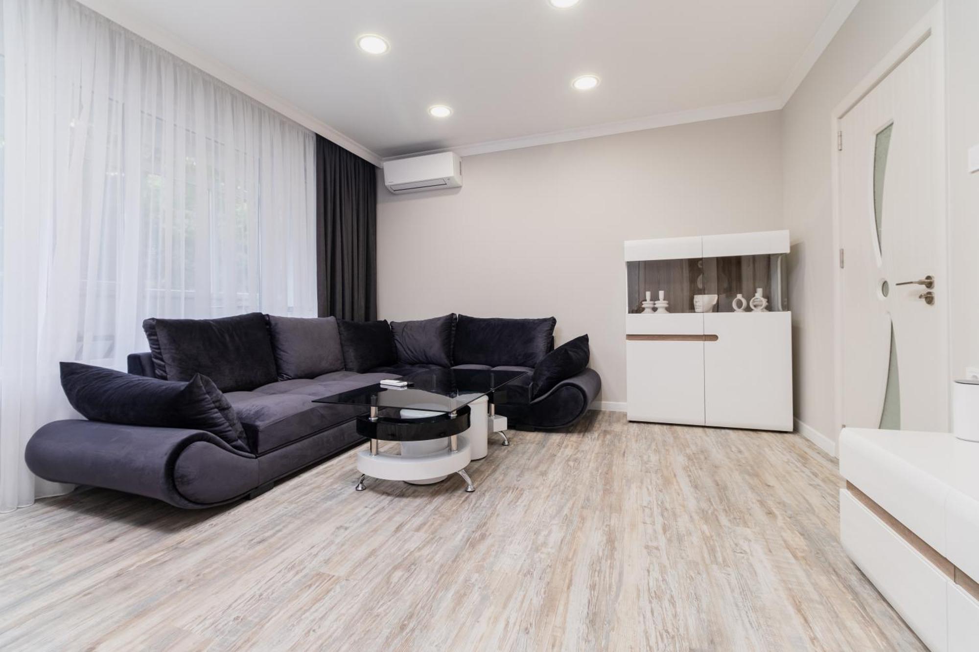 Gorgeous 2-Bedroom Apartment Plovdiv Luaran gambar